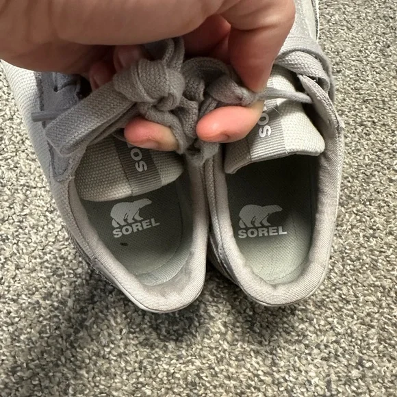 SOLD- Sz 8 NWOT Out N About Women’s sneaker Sorel waterproof - Picture 3 of 9